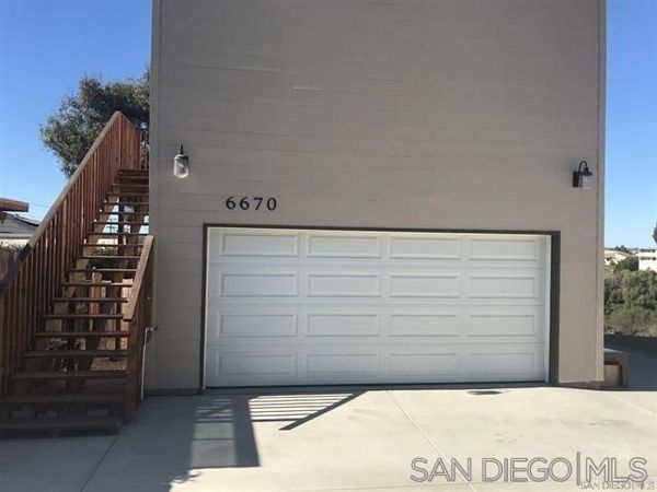 6670 GOODWIN, San Diego, CA 92111