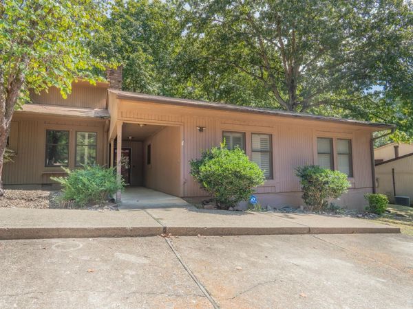 22 Reddina Lane, Hot Springs Village, AR 71909