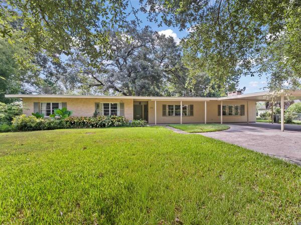 5716 College Dr, Baton Rouge, LA 70806