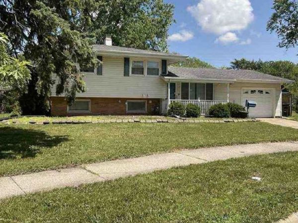 18917 Lorenz Avenue , Lansing, IL 60438