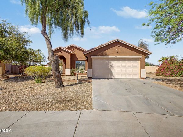 15142 W Smokey Drive, Surprise, AZ 85374