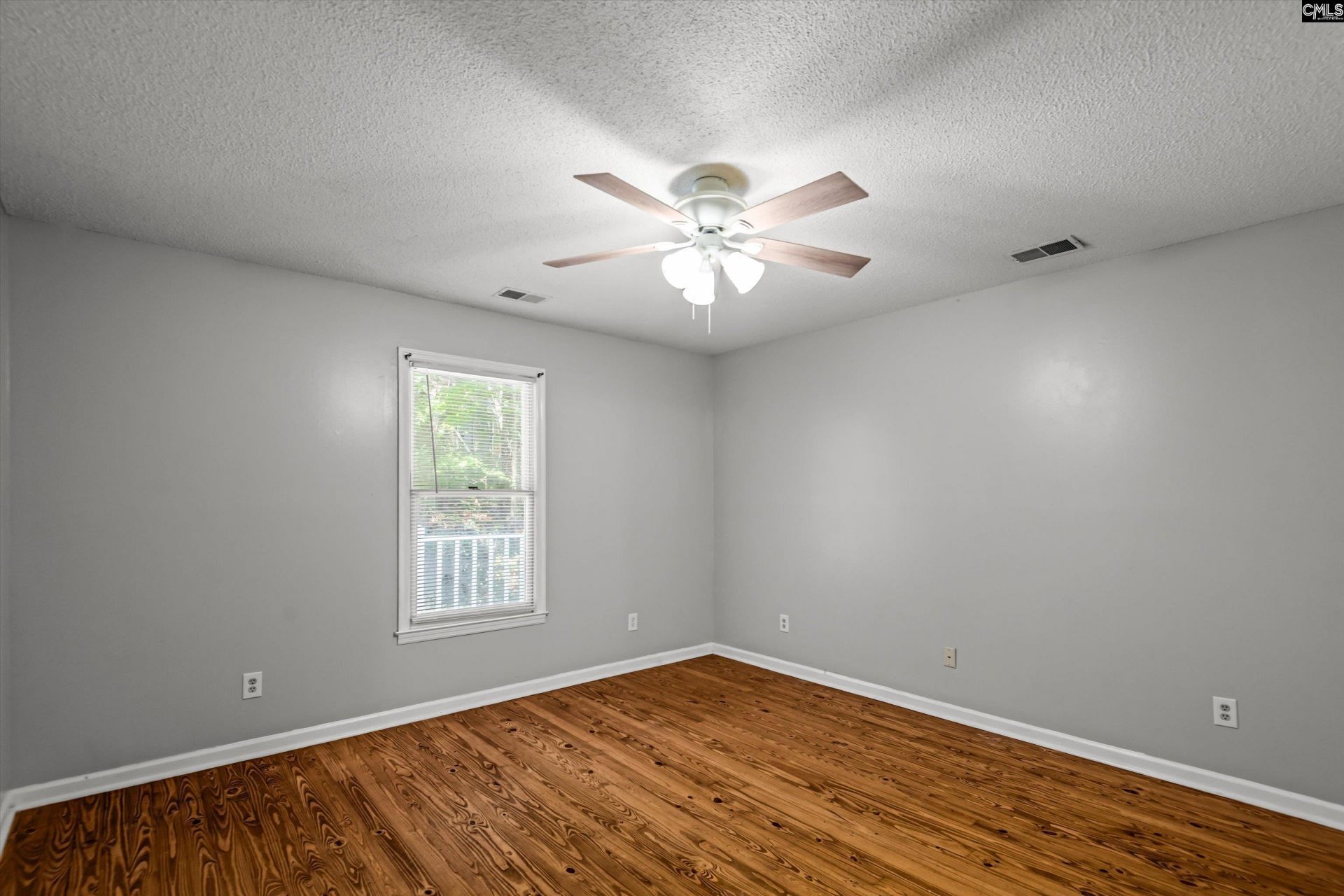925 Mill Run Court  Photo 12
