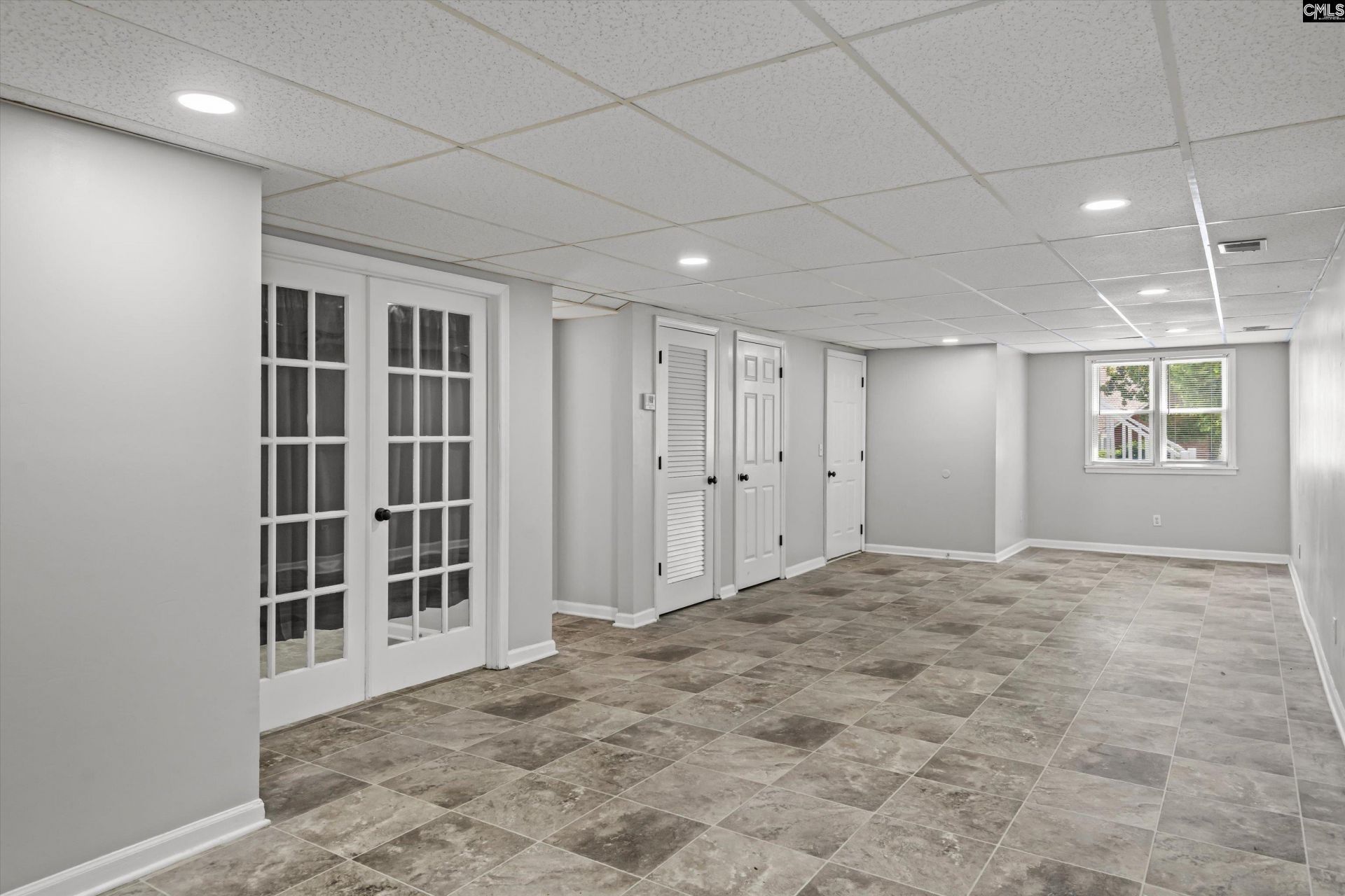 925 Mill Run Court  Photo 19