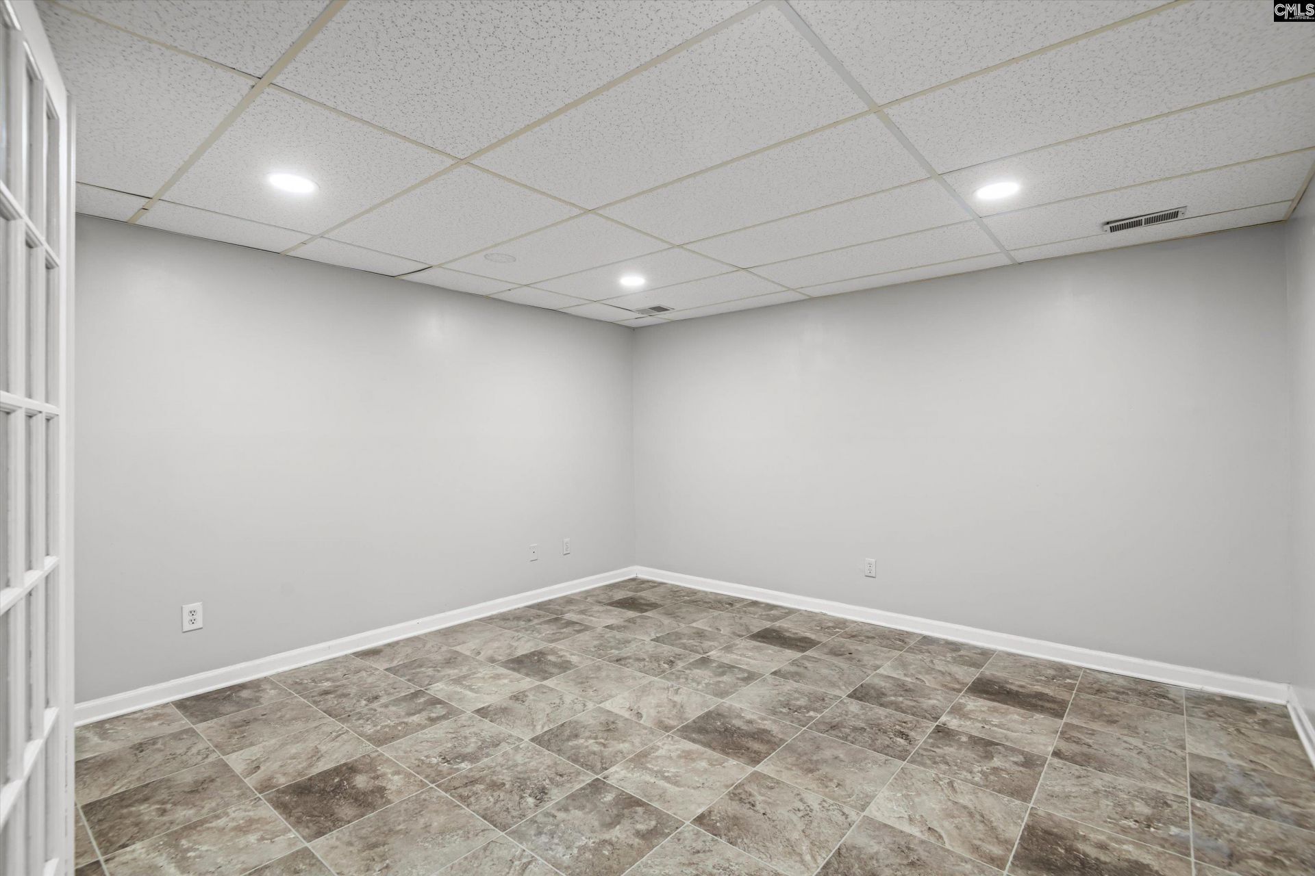 925 Mill Run Court  Photo 21