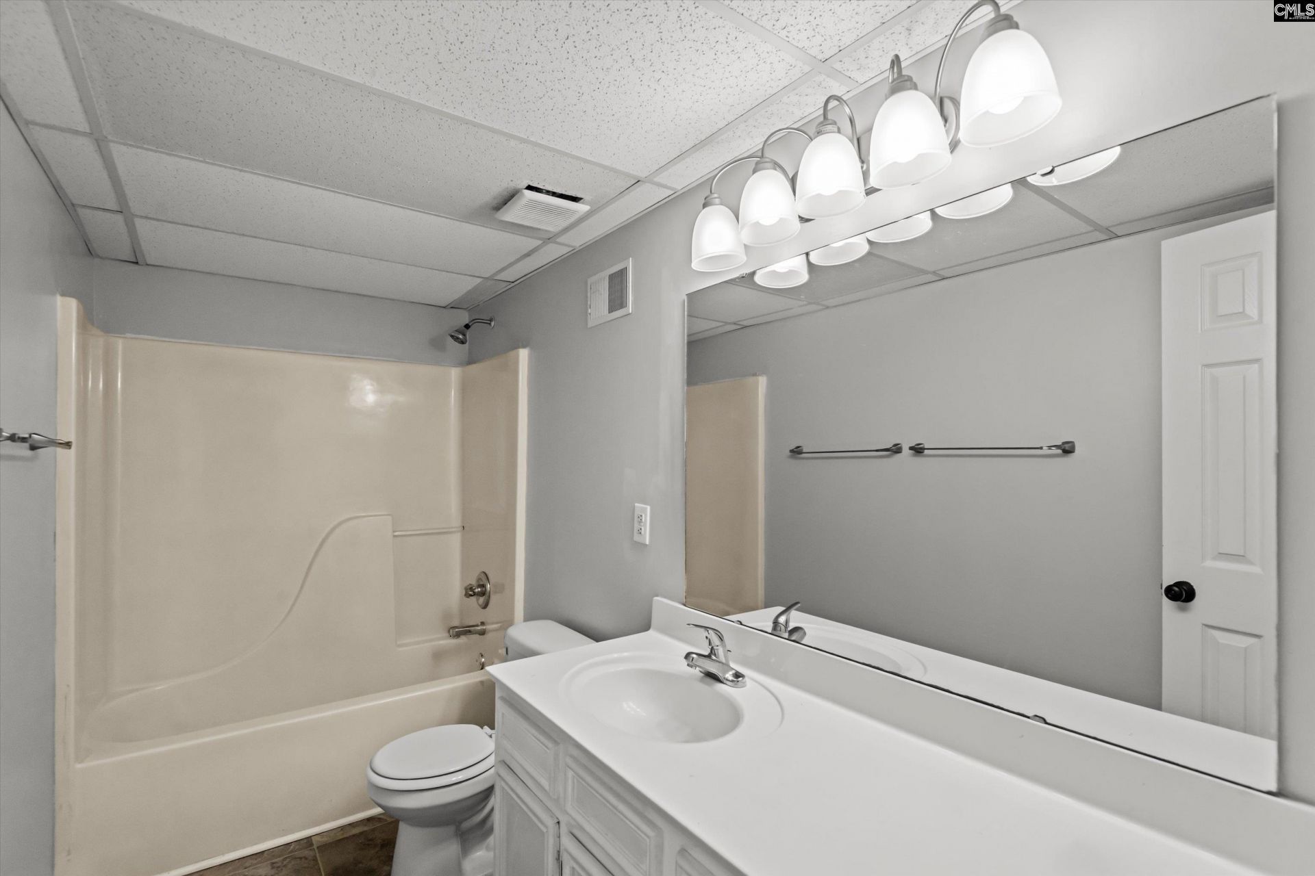 925 Mill Run Court  Photo 23