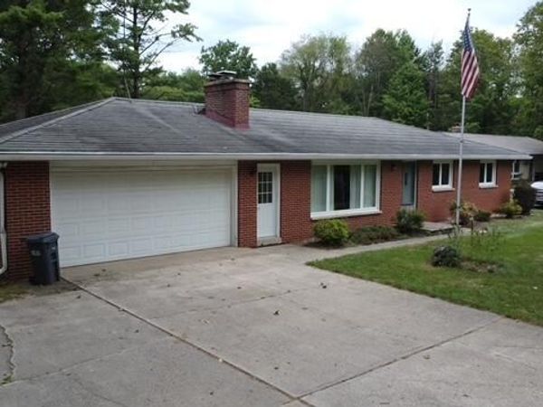 1650 W G Avenue W, Kalamazoo, MI 49009