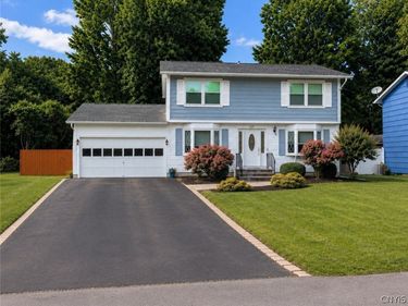 115 Meadow River Drive, Liverpool, NY 13090