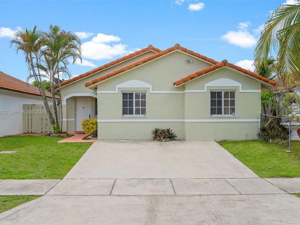 14364 SW 176th Ter , Miami, FL 33177