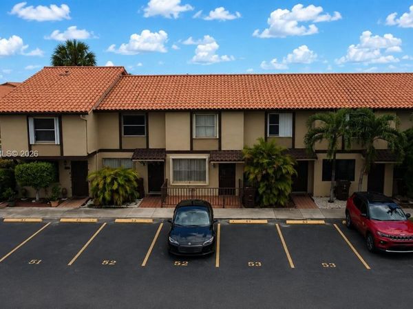 4125 W 11th Ln, Unit 52, Hialeah, FL 33012