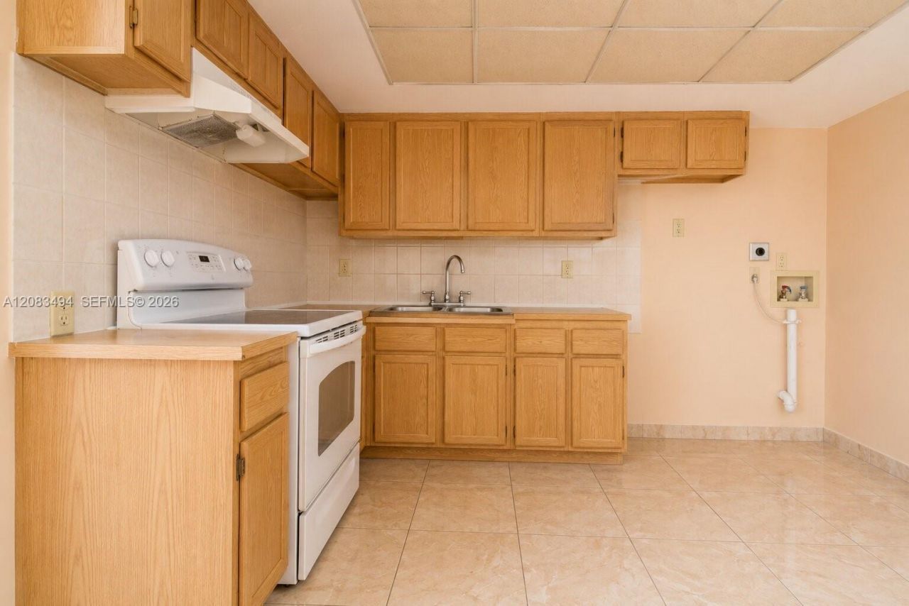 4125 W 11th Ln, Unit 52, Hialeah, FL 33012 Photo