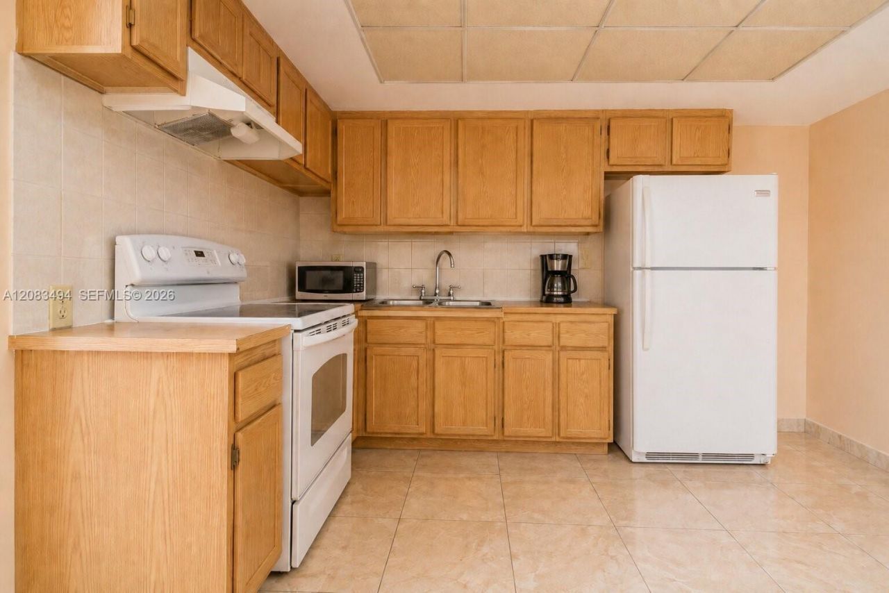 4125 W 11th Ln, Unit 52, Hialeah, FL 33012 Photo