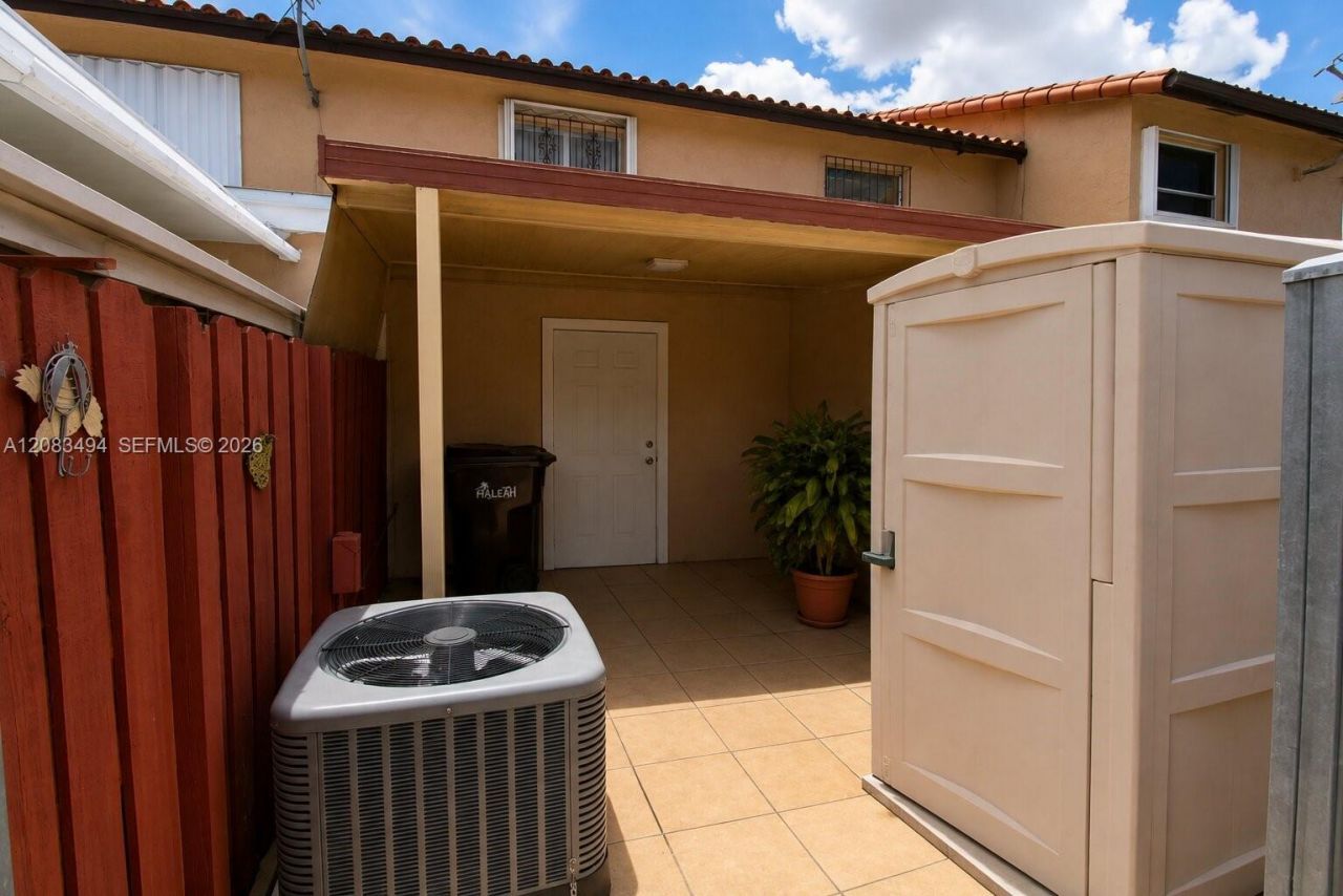4125 W 11th Ln, Unit 52, Hialeah, FL 33012 Photo