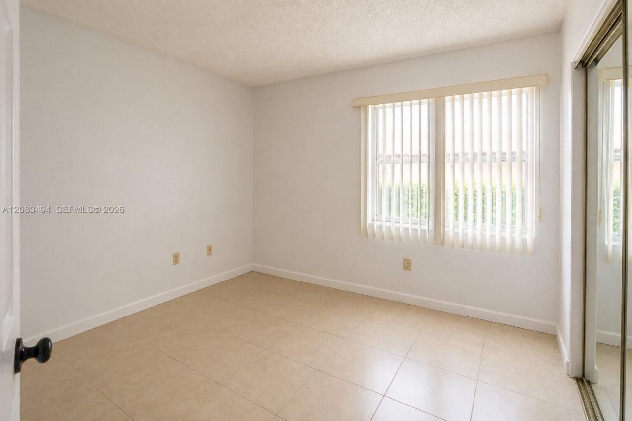 4125 W 11th Ln, Unit 52, Hialeah, FL 33012 Photo