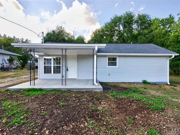 645 Sarah Street , Lebanon, MO 65536