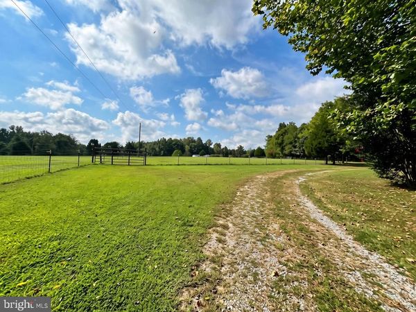 615 REED BRIDGE FARM ROAD E, BRUINGTON, VA 23023