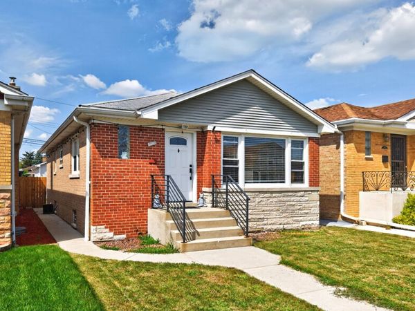 5440 N Mobile Avenue , Chicago, IL 60630