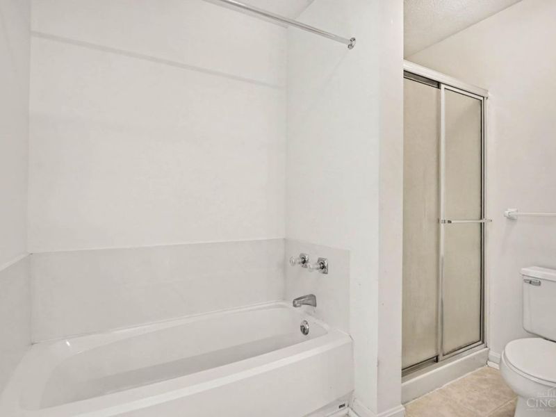 10555 Montgomery Road, Unit 4, Montgomery, OH 45242 Photo 12