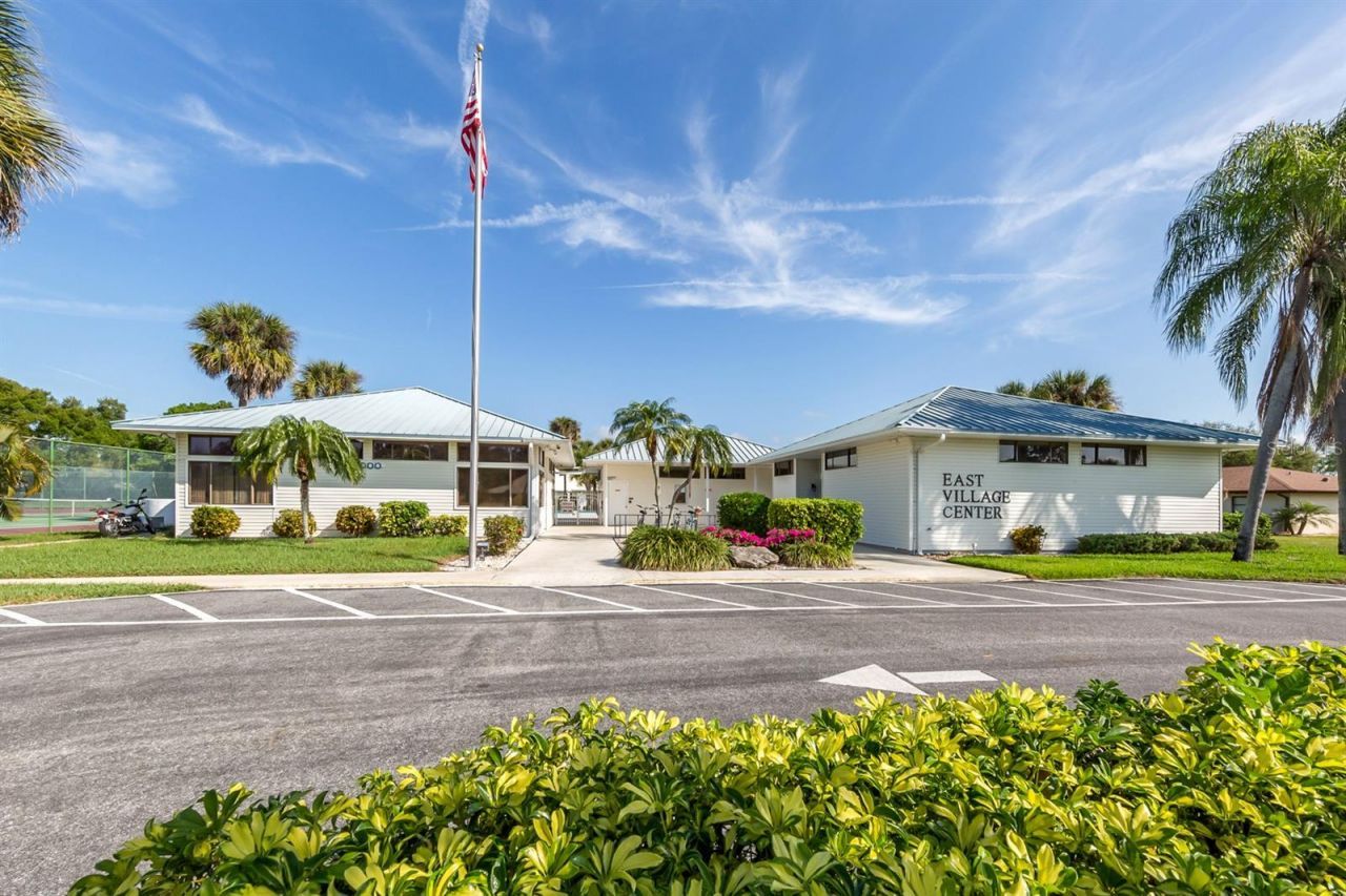 3286 Meadow Run Circle, Venice, FL 34293 Photo