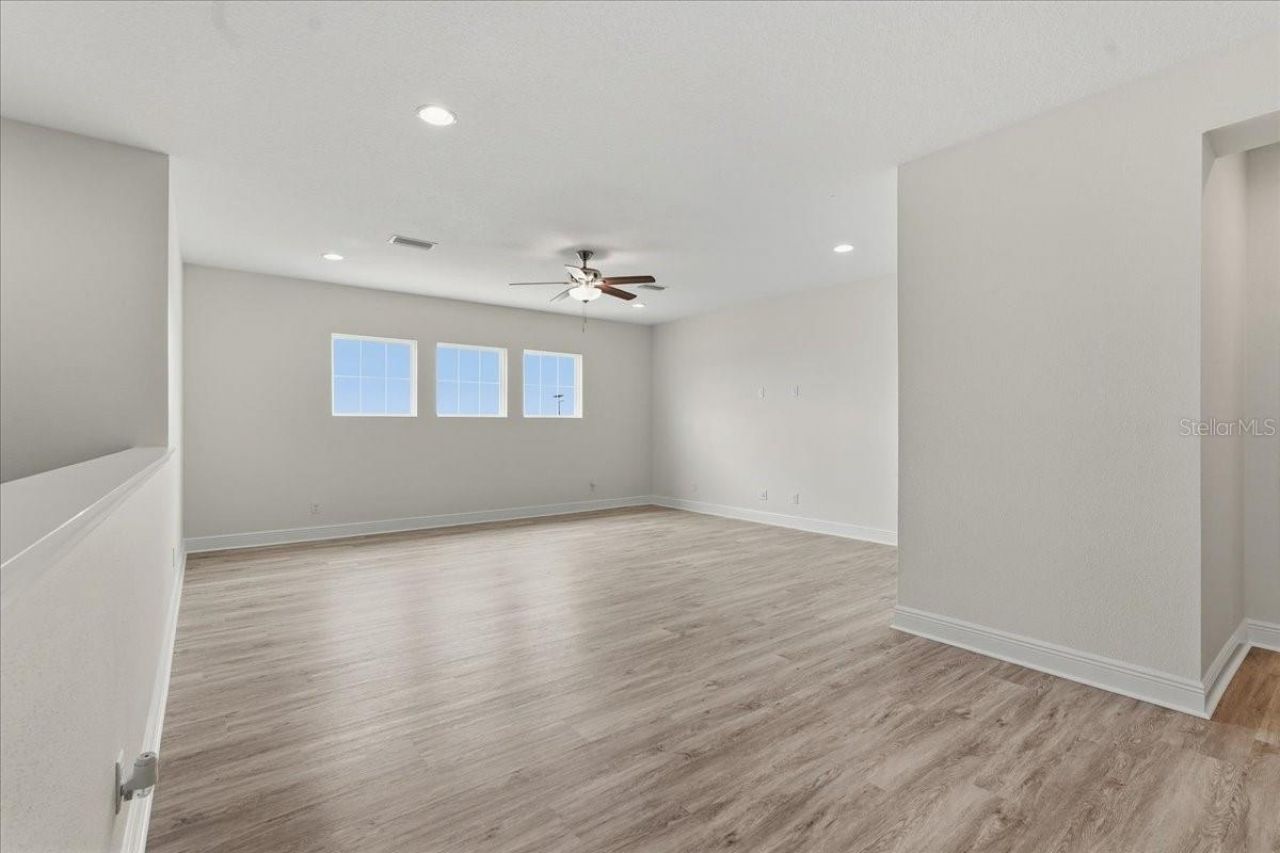 11232 Rustic Timber Loop, San Antonio, FL 33576 Photo