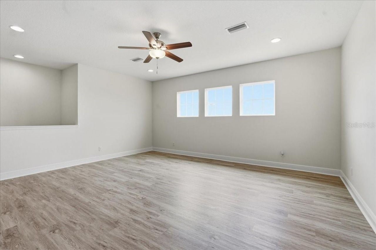11232 Rustic Timber Loop, San Antonio, FL 33576 Photo