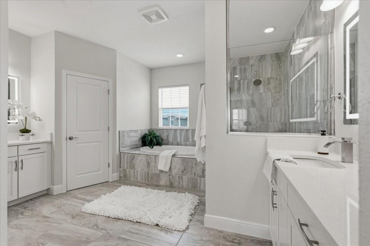 11232 Rustic Timber Loop, San Antonio, FL 33576 Photo