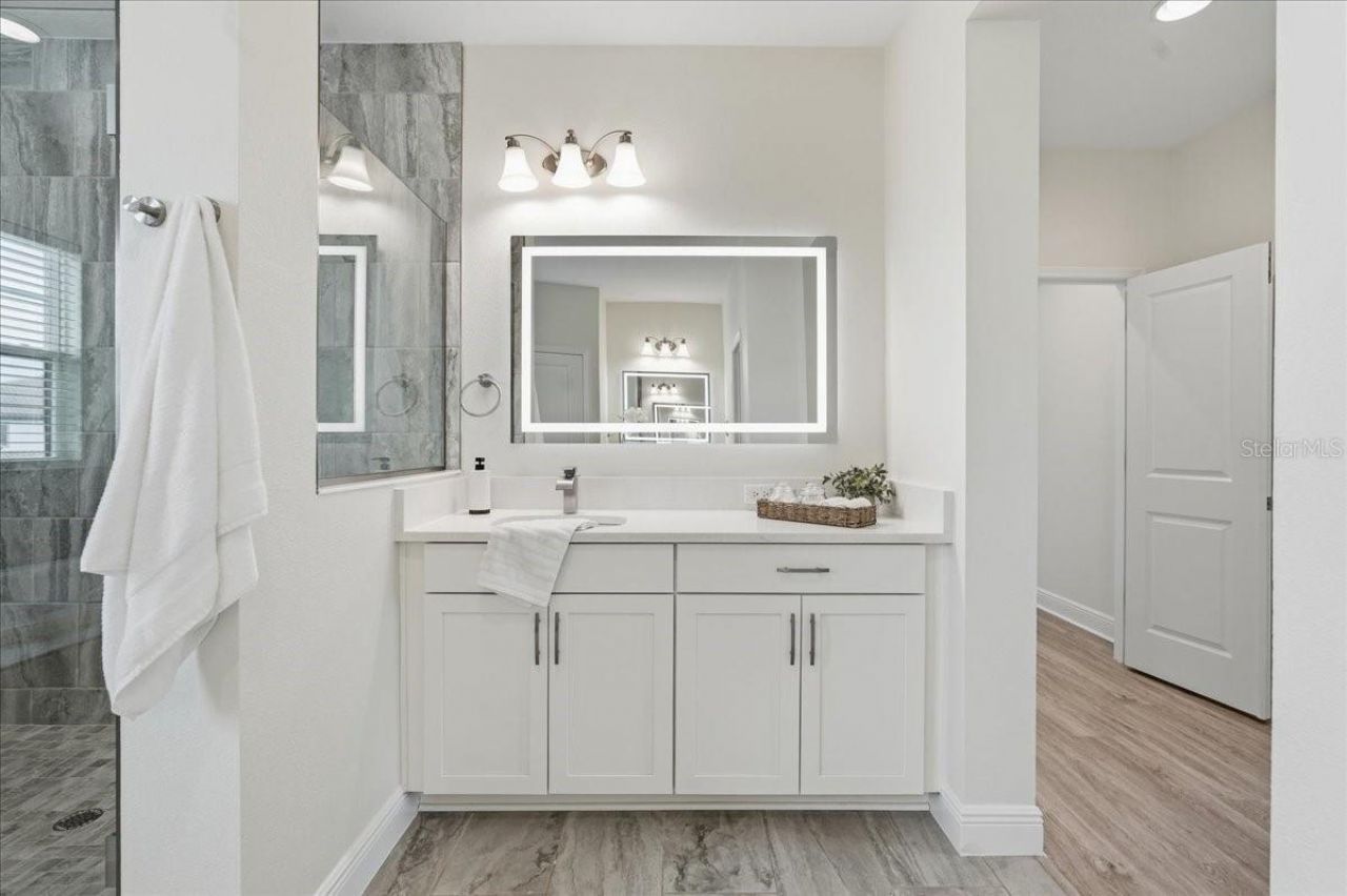 11232 Rustic Timber Loop, San Antonio, FL 33576 Photo
