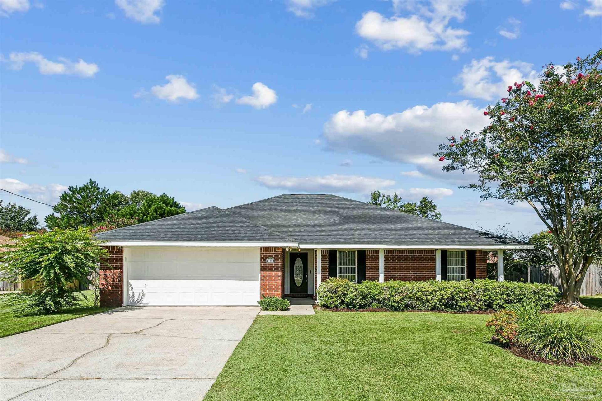736 Cricket Cir, Cantonment, FL 32533 Main Photo