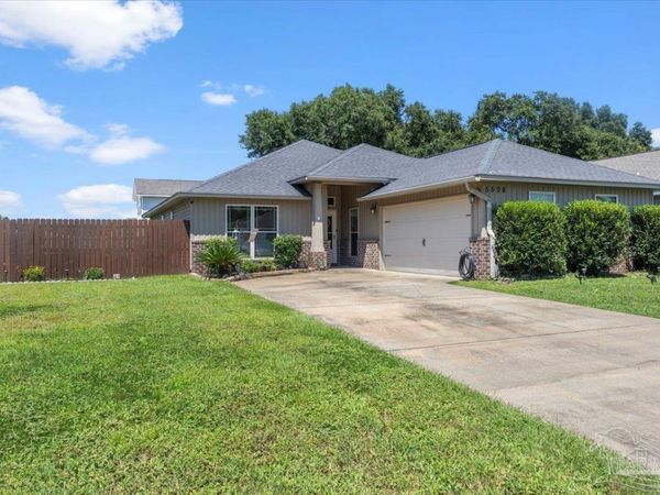 5508 Peach Dr, Pace, FL 32571