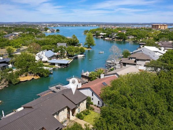 613 Hi CIR N, Unit A, Horseshoe Bay, TX 78657