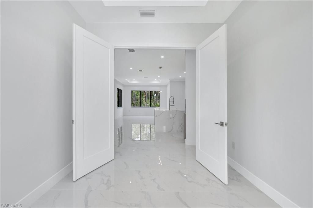 169 18th Ave Nw, Naples, FL 34120 Photo