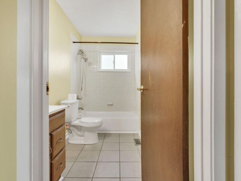 243 Bombay Avenue , Westerville, OH 43081 Photo 26