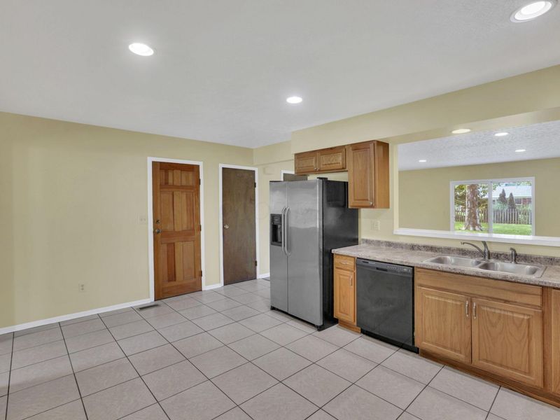 243 Bombay Avenue , Westerville, OH 43081 Photo 8