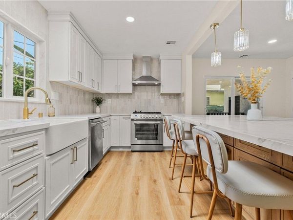 7732 Garden Grove Avenue, Reseda, CA 91335