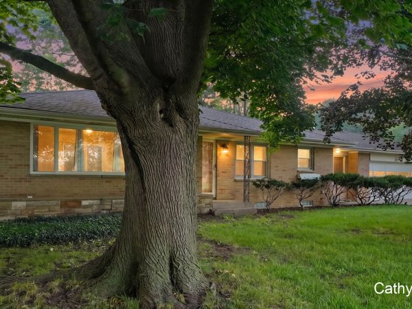 3860 Ivanrest Avenue SW, Grandville, MI 49418