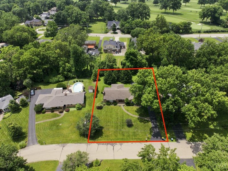 6555 Rollymeade Drive, Madeira, OH 45243 Photo 4
