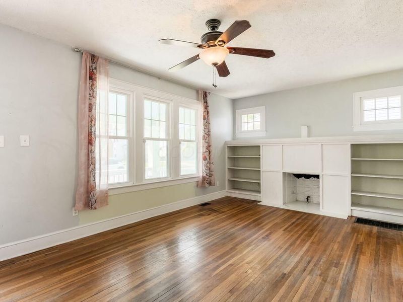 570 E Weber Road, Columbus, OH 43202 Photo 11