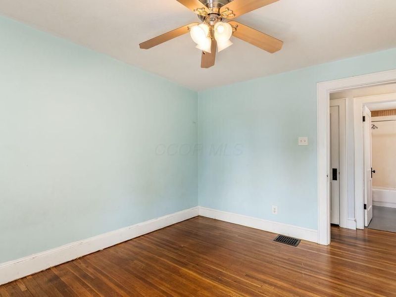 570 E Weber Road, Columbus, OH 43202 Photo 27