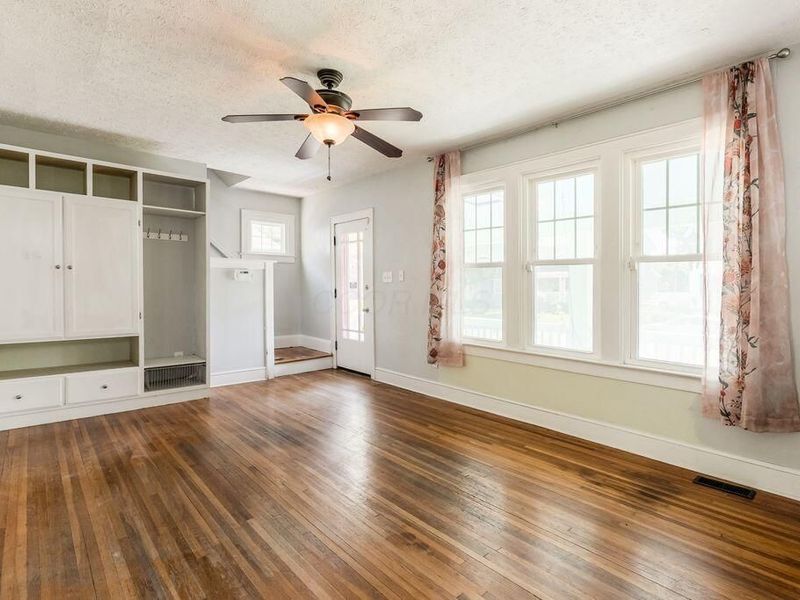 570 E Weber Road, Columbus, OH 43202 Photo 9