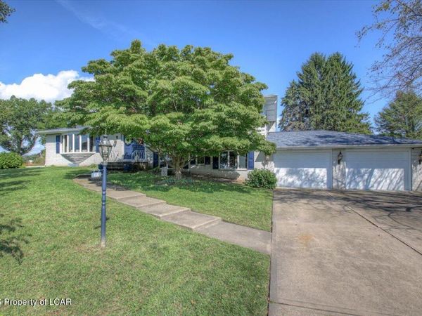 100 S Highland Drive, Jenkins Township, PA 18640