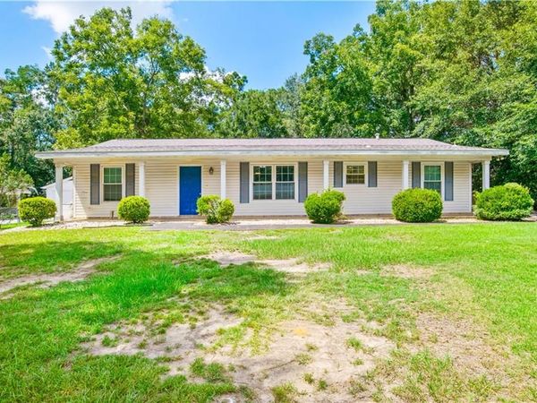 3088 Olde Gate Road , Mobile, AL 36695