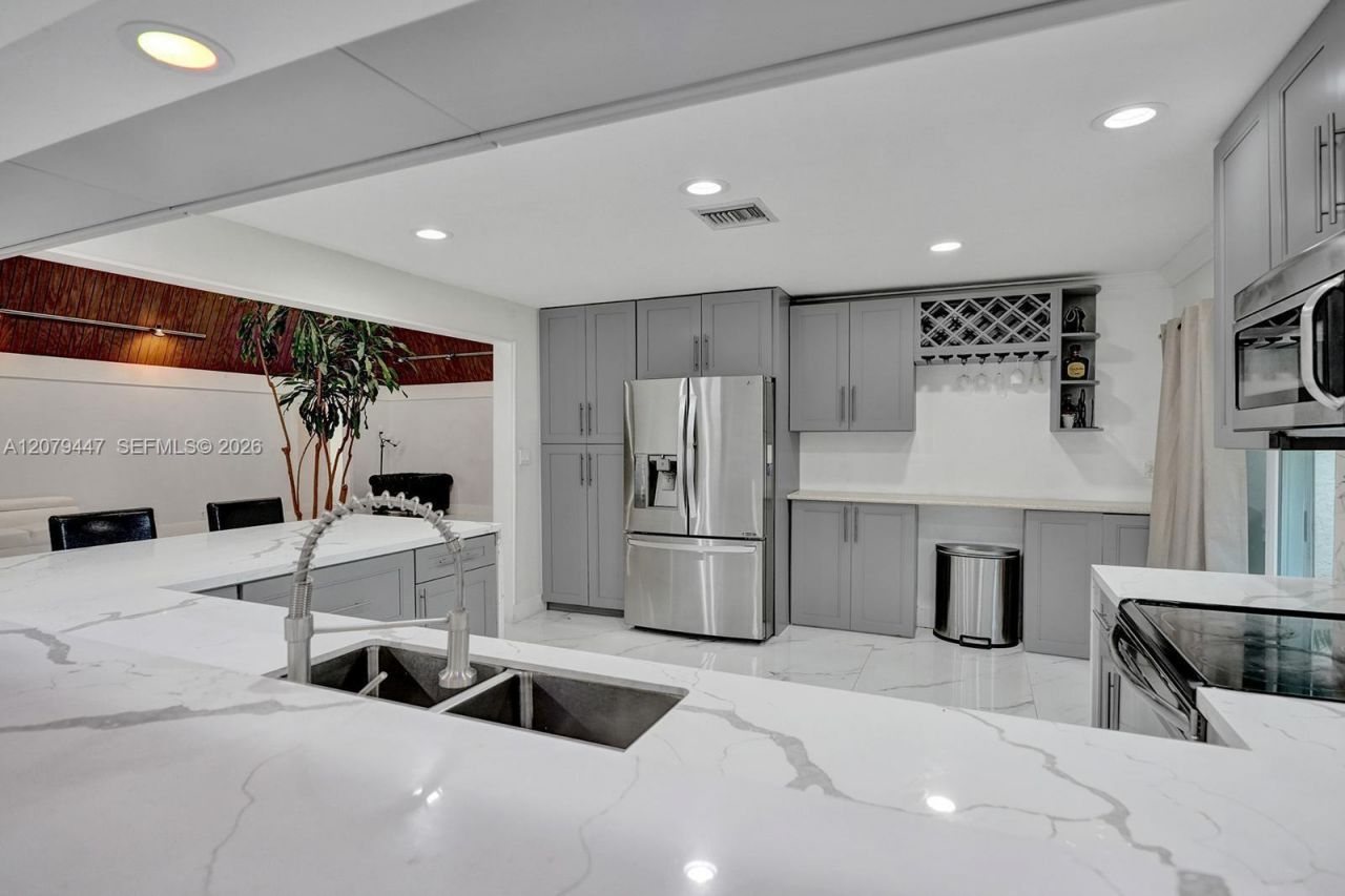 8350 NW 15th Ct , Coral Springs, FL 33071 Photo