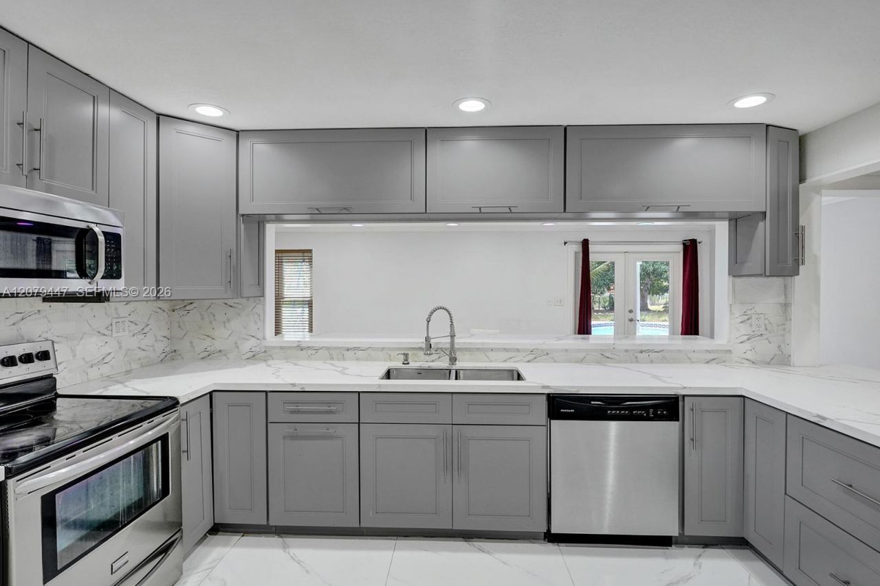 8350 NW 15th Ct , Coral Springs, FL 33071 Photo
