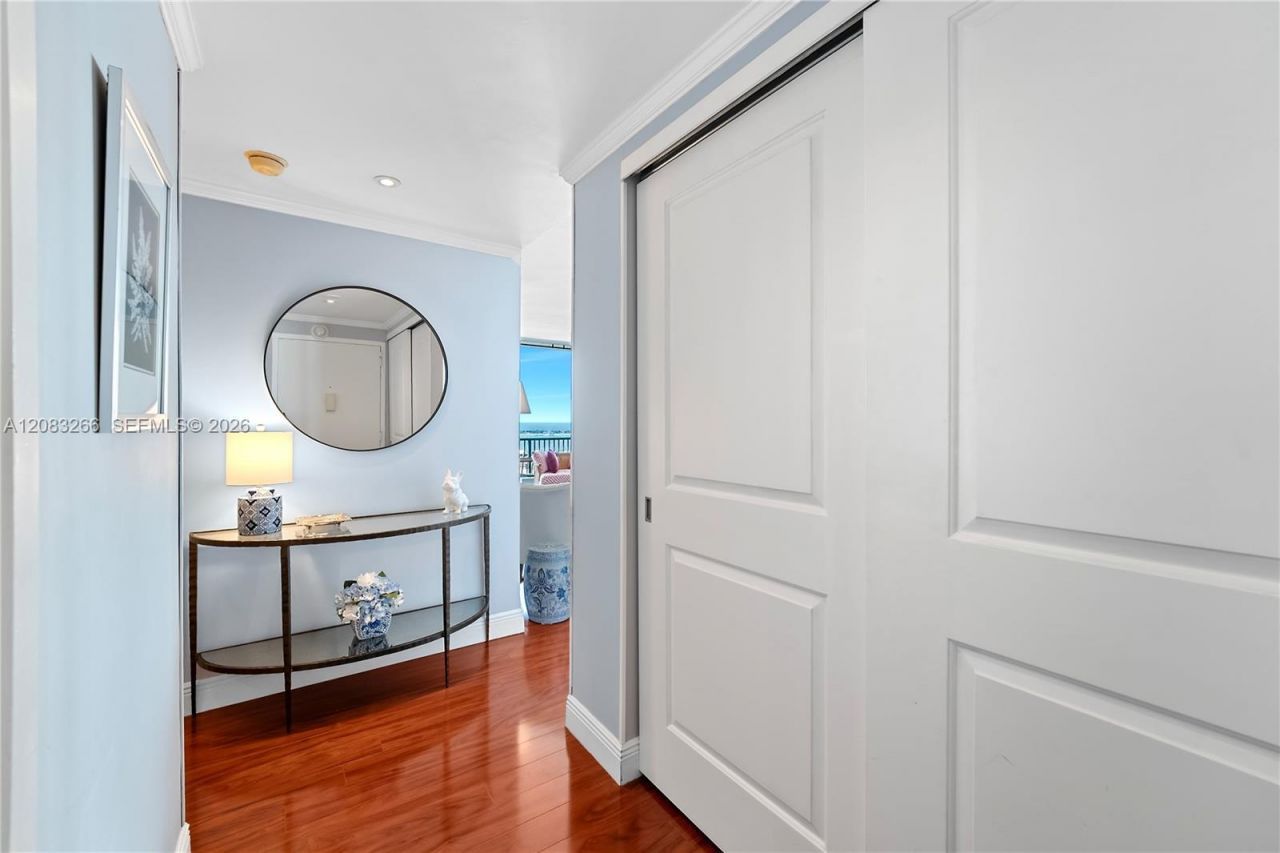 1408 Brickell Bay Dr, Unit 1403, Miami, FL 33131 Photo