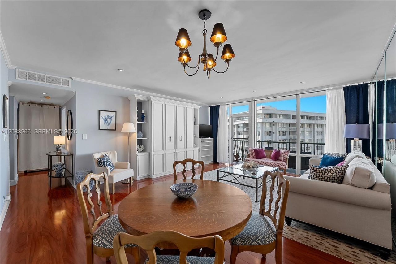 1408 Brickell Bay Dr, Unit 1403, Miami, FL 33131 Photo