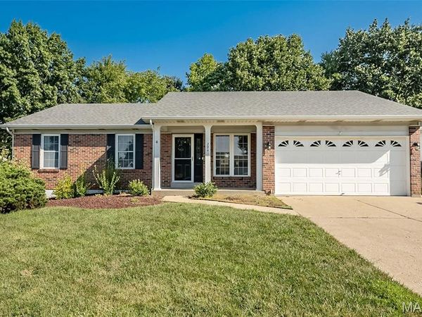 2941 Park Valley Drive , St Peters, MO 63376
