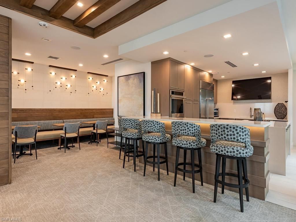 4051 Gulf Shore Blvd N, Unit 805, Naples, FL 34103 Photo