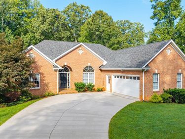 1012 Ivy Creek Drive, Forest, VA 24551