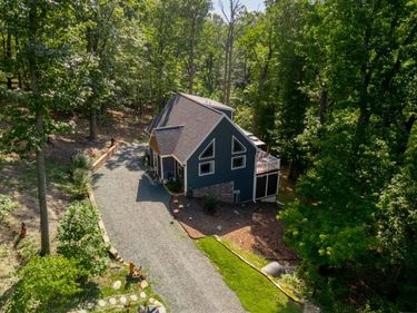 233 Gouyer Dr, Madison Heights, VA 24572