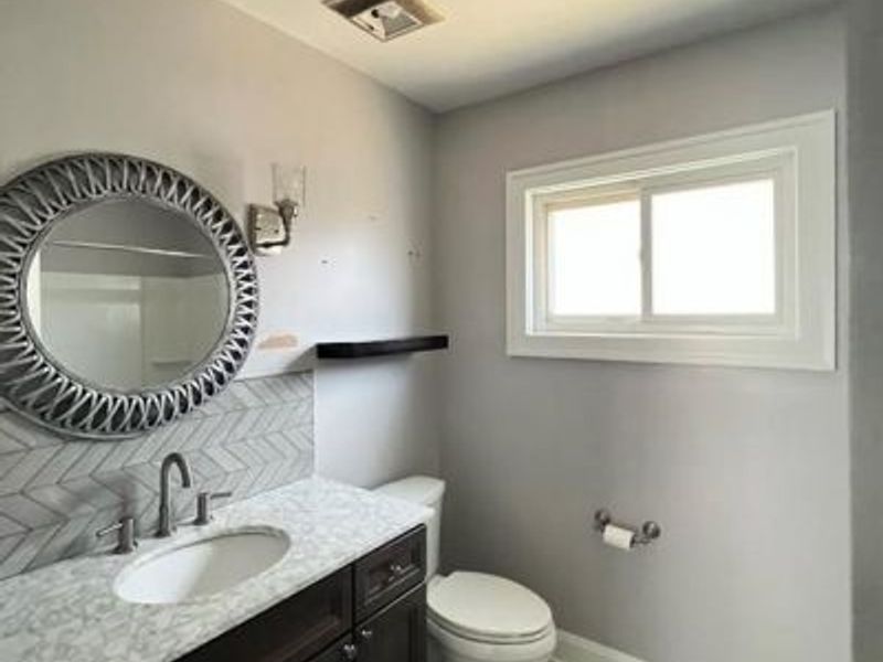 8309 Bancroft Avenue, Cleveland, OH 44105 Photo 21