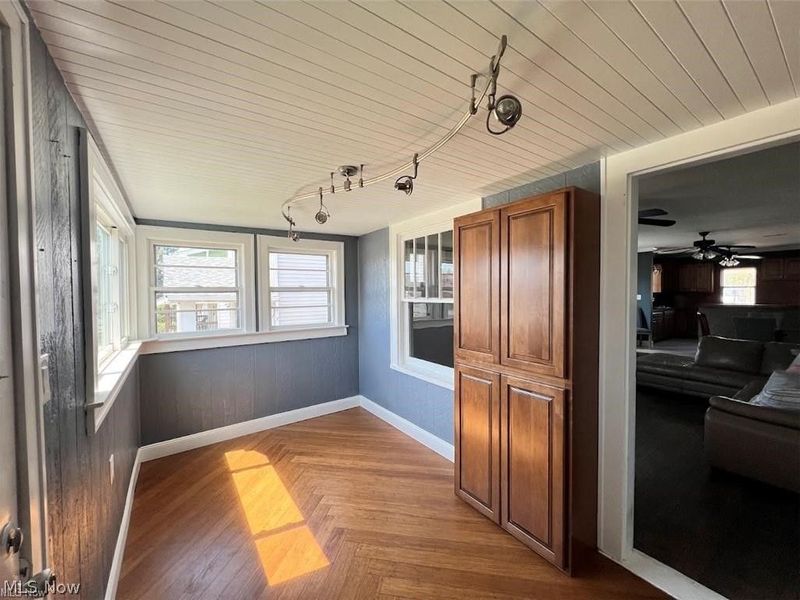 8309 Bancroft Avenue, Cleveland, OH 44105 Photo 3